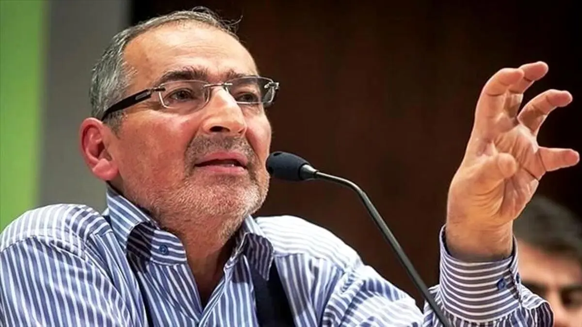 صادق زیباکلام از دوست دختر بازی هایش گفت | فیلم لورفته 