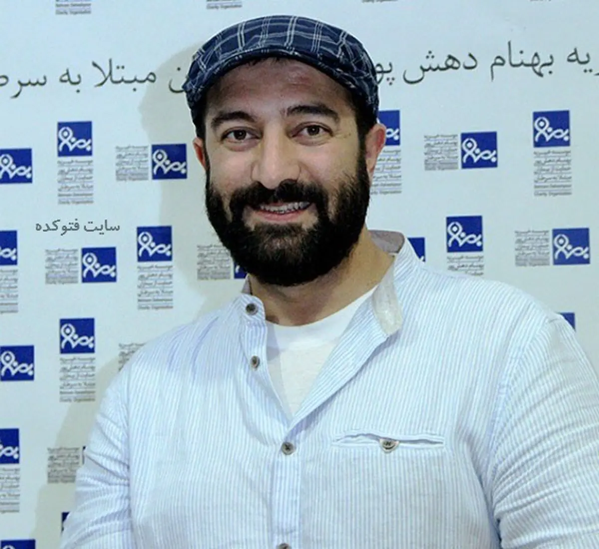 دوقلوهای مجید صالحی در ماشین لوکس پدرشان +عکس دیدنی