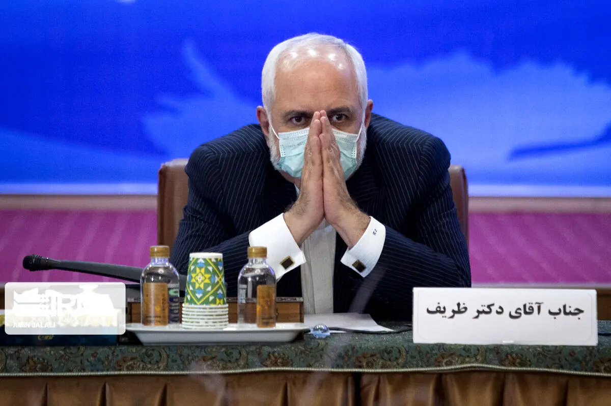 ظریف برای حضور در انتخابات ۱۴۰۰ چراغ سبز نشان داد