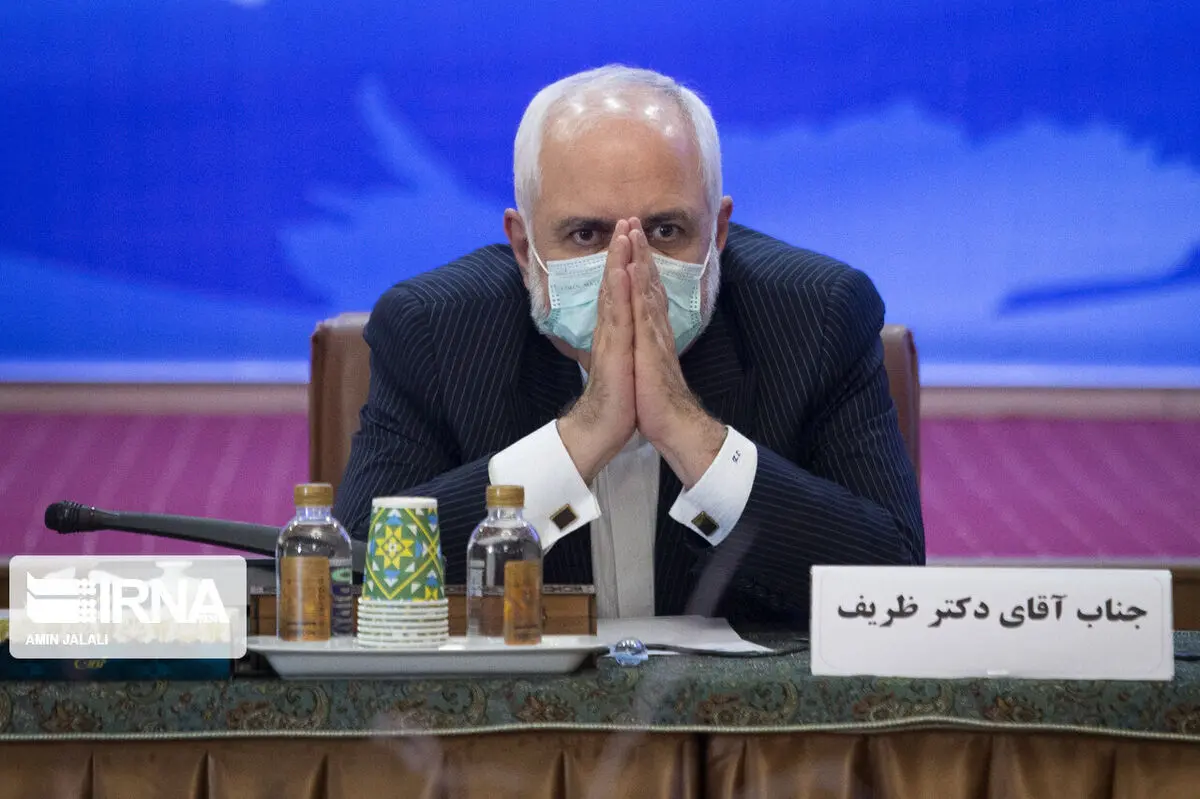 ظریف برای حضور در انتخابات ۱۴۰۰ چراغ سبز نشان داد