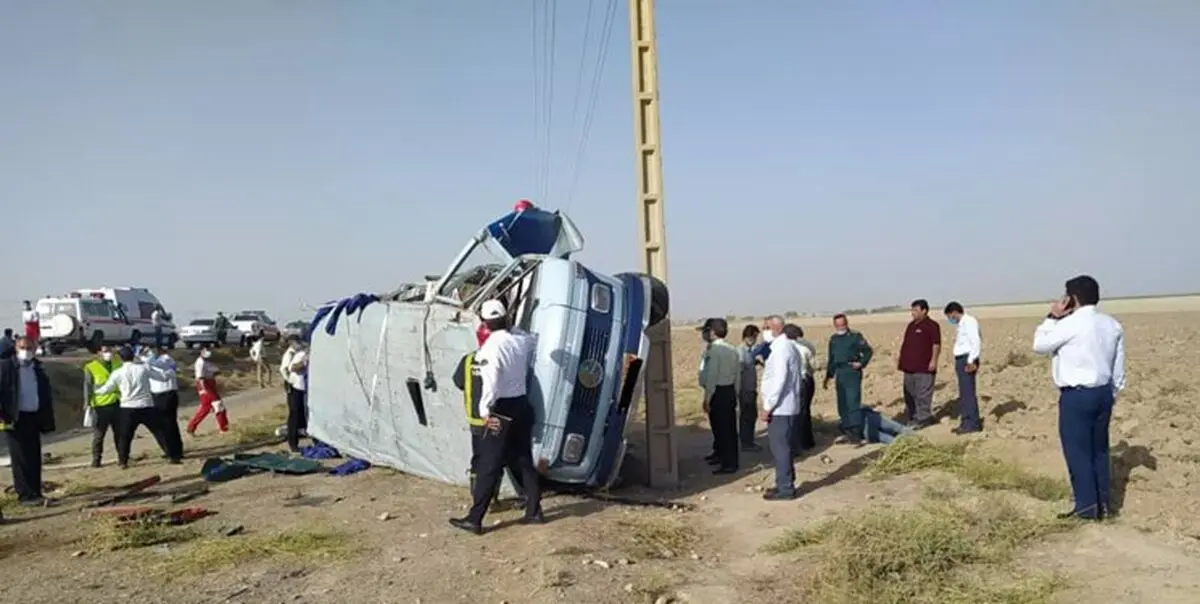 واژگونی مرگبار مینی بوس در محور نیشابور
