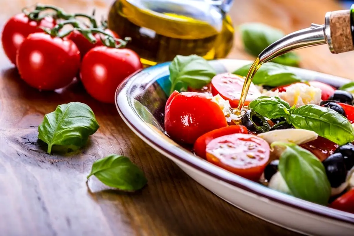  بعد از 40 سالگی حتما باید این مواد غذایی را صرف کنید!
