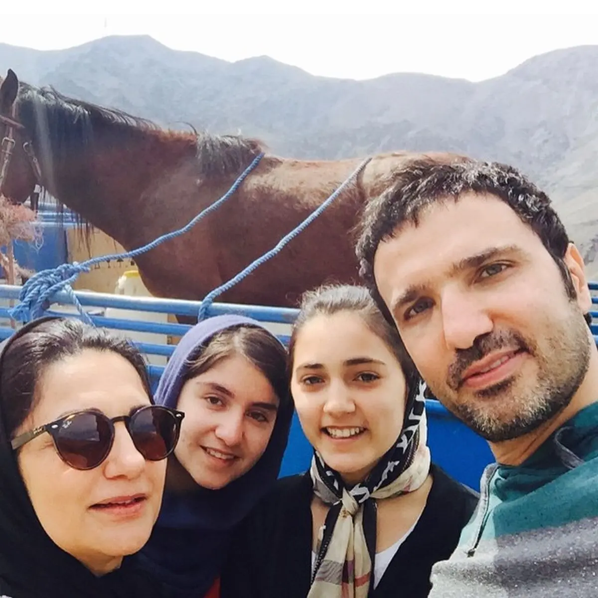 محمدرضا فروتن از همسر و فرزندش رونمایی کرد +عکس خانوادگی